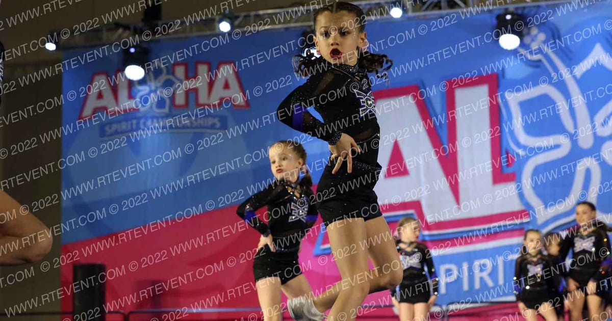 East Celebrity Elite - Hingham MINI BLING · Aloha Worcester Showdown