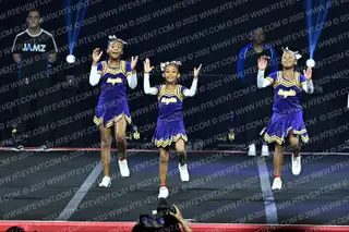 SYFL LYNWOOD JR KNIGHTS CHEER