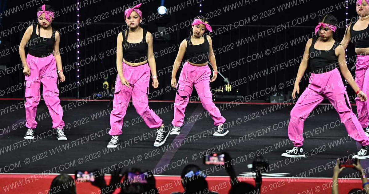 AVENAL YOUTH CHEER PEEWEES · JAMZ Youth and NA Nationals
