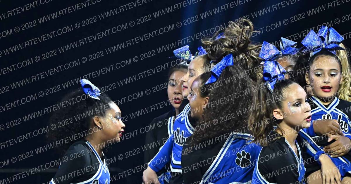 EASTLAKE PANTHERS SENIORS · JAMZ Youth and NA Nationals