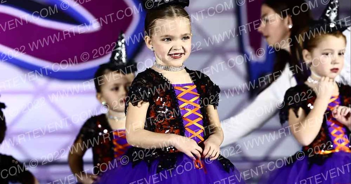 Foursis Dance Academy Foursis Tiny Novice Dance Team-Jazz · Dancefest Grand Nationals