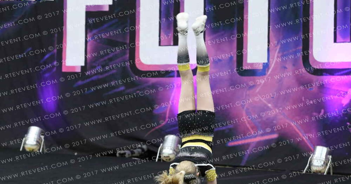 Beas Cheerleading Scarlett Bowman · FC Essentials South