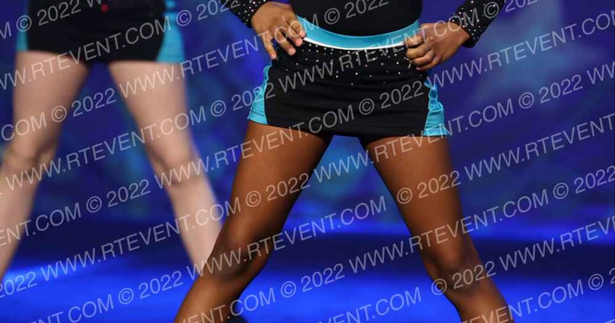 Cheer Sport Sharks - Toronto Balloon Sharks · Feel the Power East