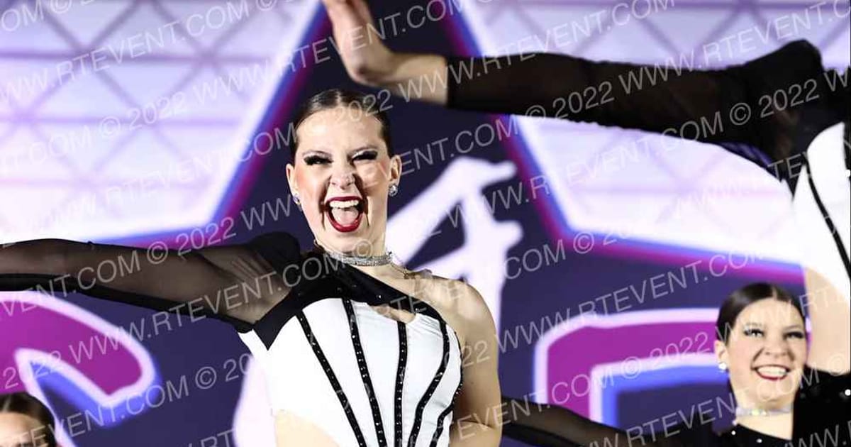 Starz Dance Academy SDA - Senior All Starz - Senior Kick · Dancefest Grand Nationals