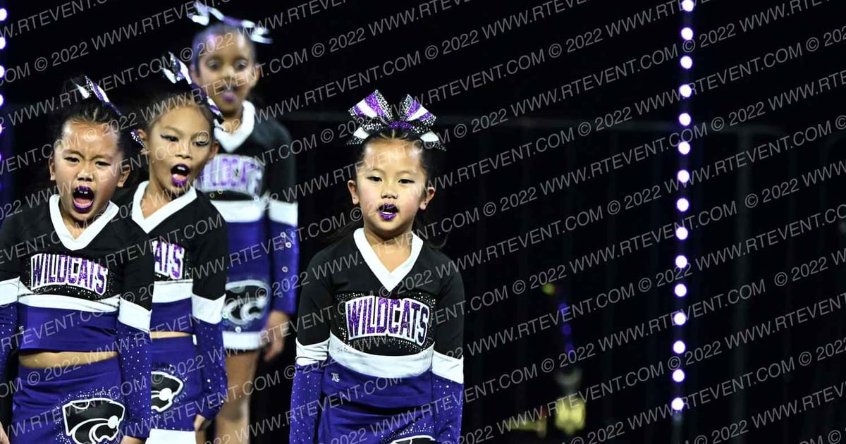 FRANKLIN JR WILDCATS TEAM GLITTER · JAMZ Youth and NA Nationals
