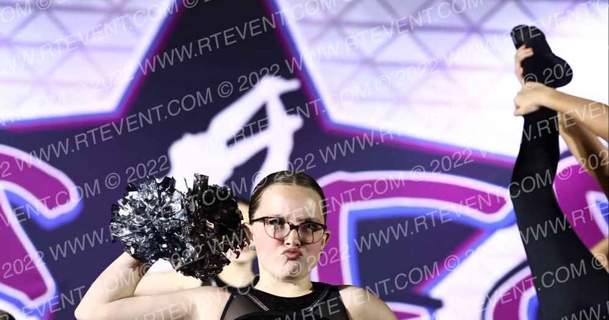 Iowa CATS All Stars Youth Pom · Dancefest Grand Nationals