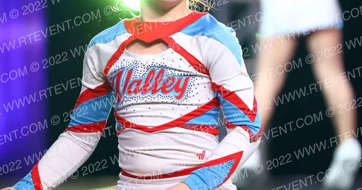 Valley Cheer GLITTER BOMBS · SU Battle at the Boardwalk Grand Nationals