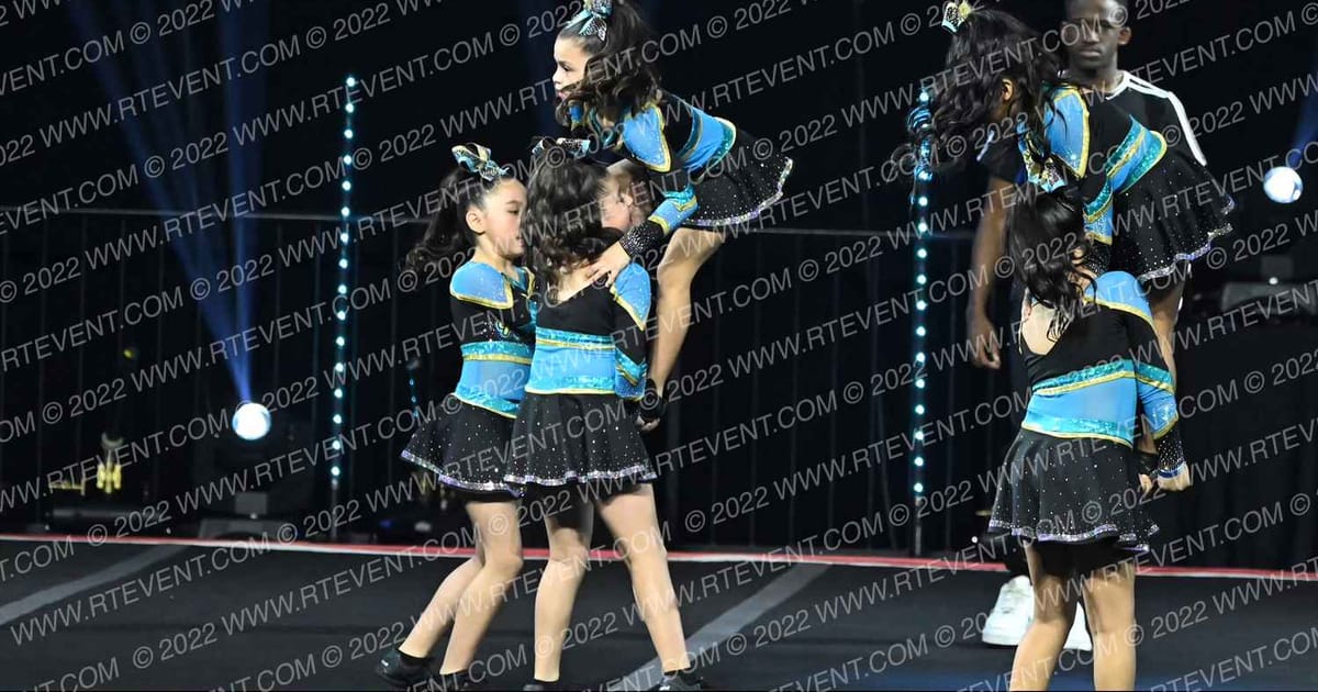 MAYANS CHEER AND DANCE STARDUST · JAMZ Youth and NA Nationals