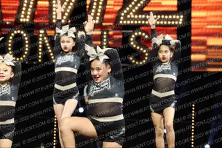 LIGHTNING ELITE GLACIER GIRLS