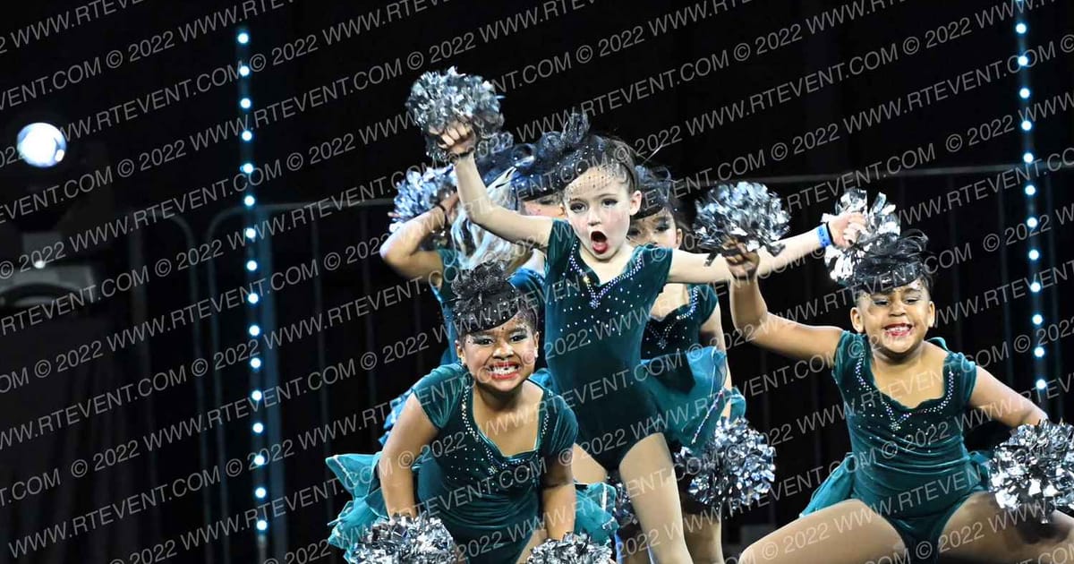 OC ELITE SNOW ANGELS · JAMZ Youth and NA Nationals
