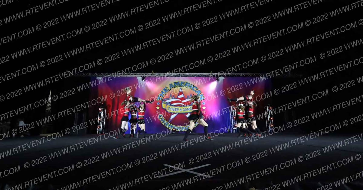 TNT Cheer TNT Smoke · The American Heartland