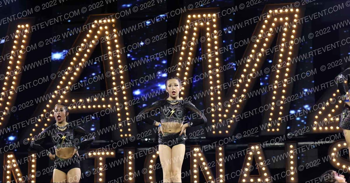 VOLTAGE XTREME CHEER LADY LEGENDS · JAMZ Youth and NA Nationals