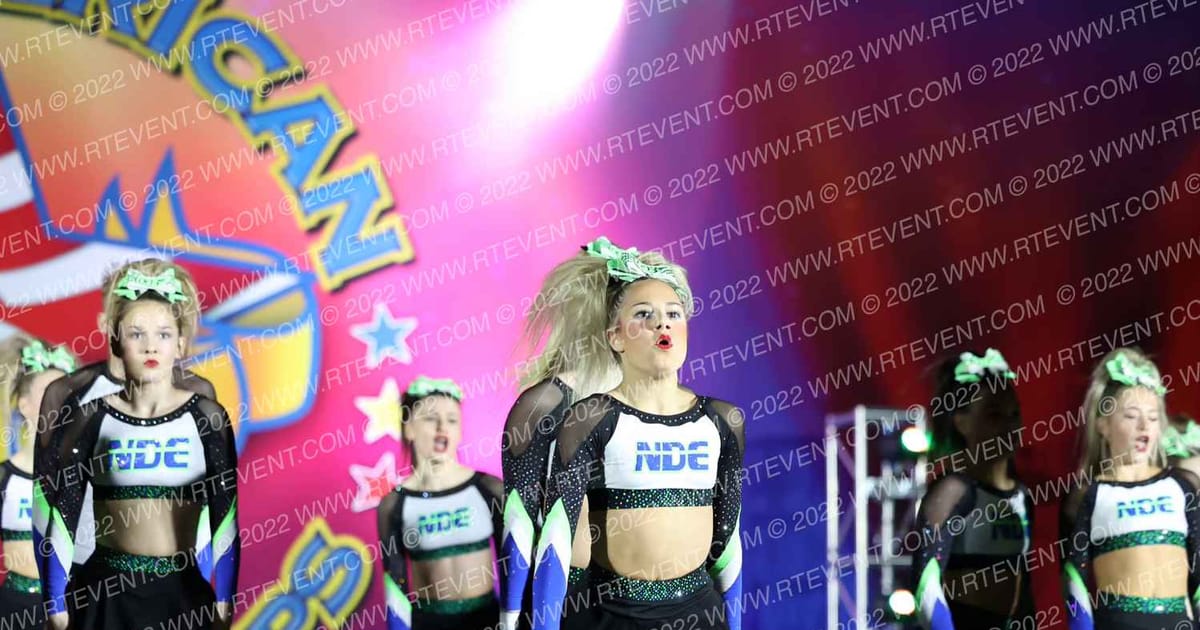 Apex Cheer Shadow · The American Heartland