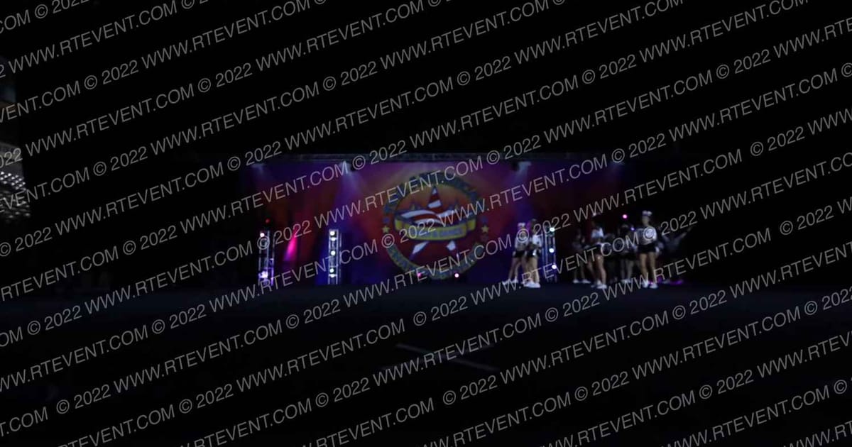 Apex Cheer Smoke · The American Heartland