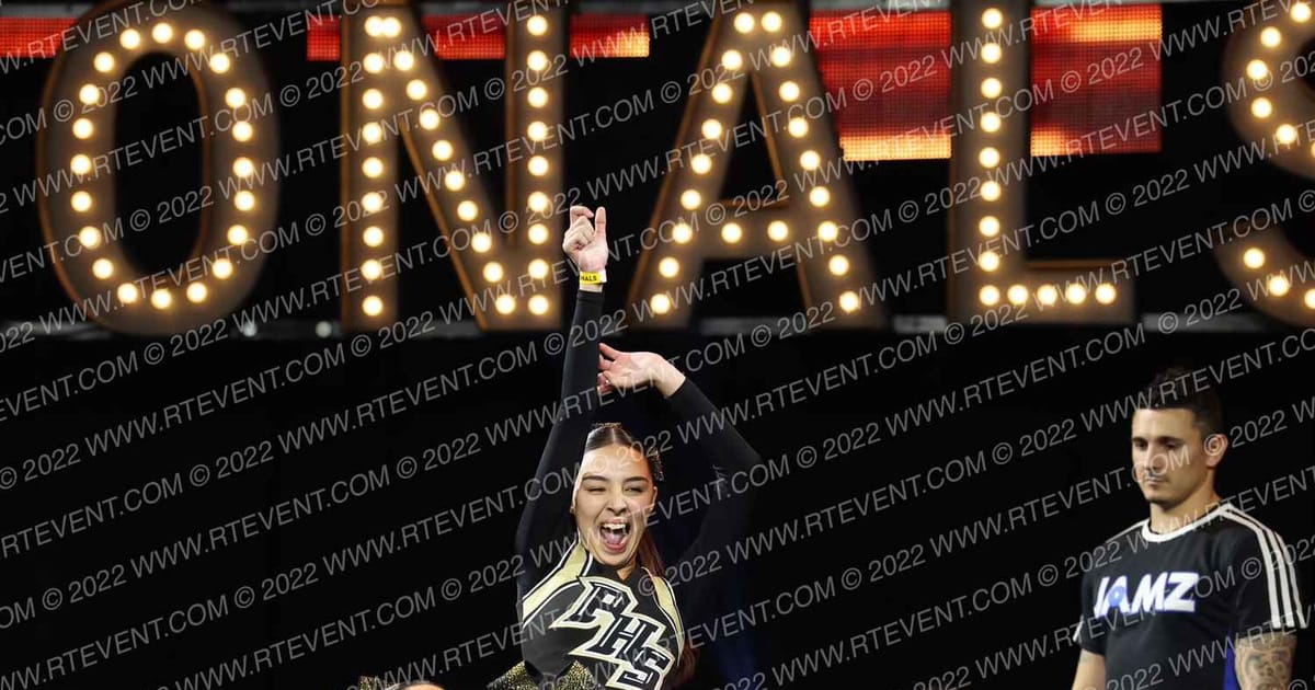 PIONEER HIGH SCHOOL Varsity Cheer · Schools Nationals