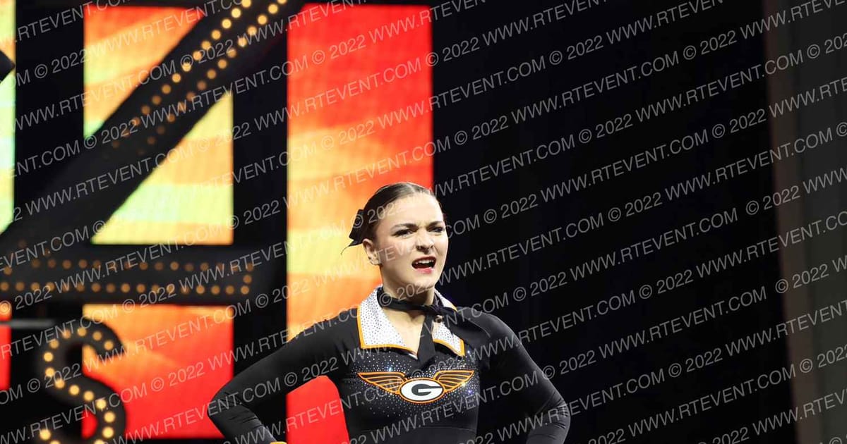 GLADSTONE HIGH SCHOOL Varsity Cheer · Schools Nationals