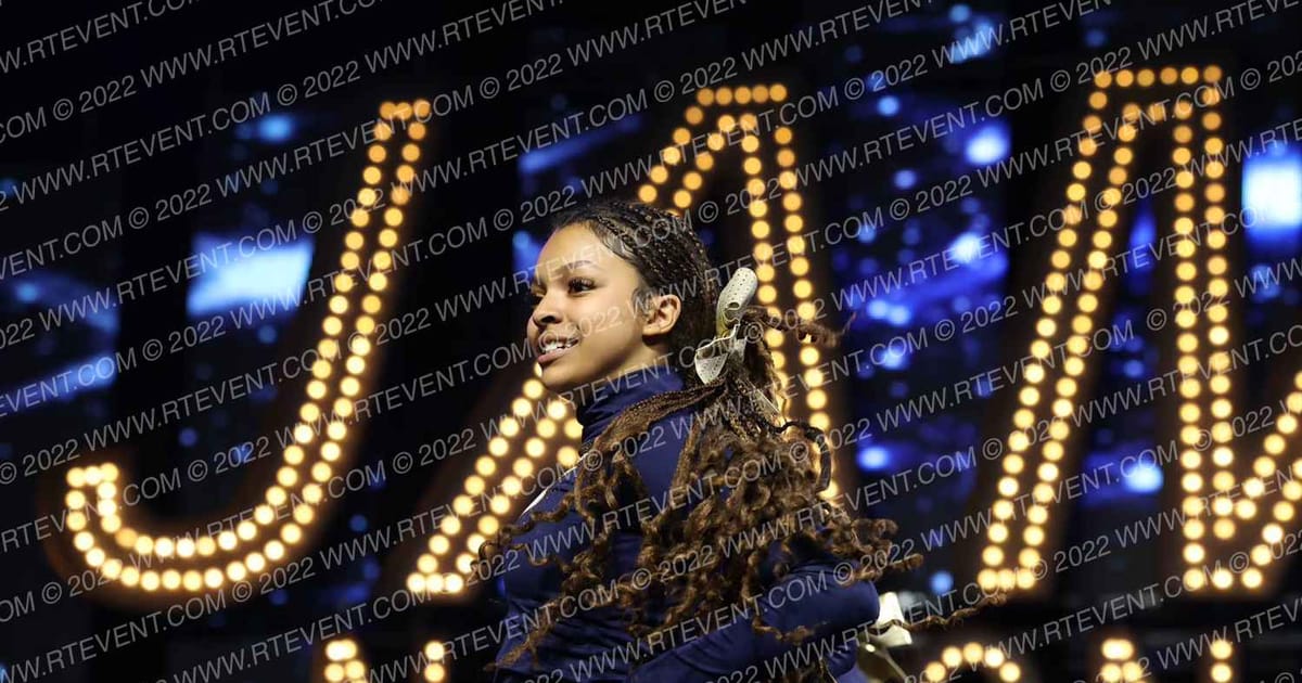 SPRING VALLEY VARSITY Varsity Cheer · Schools Nationals