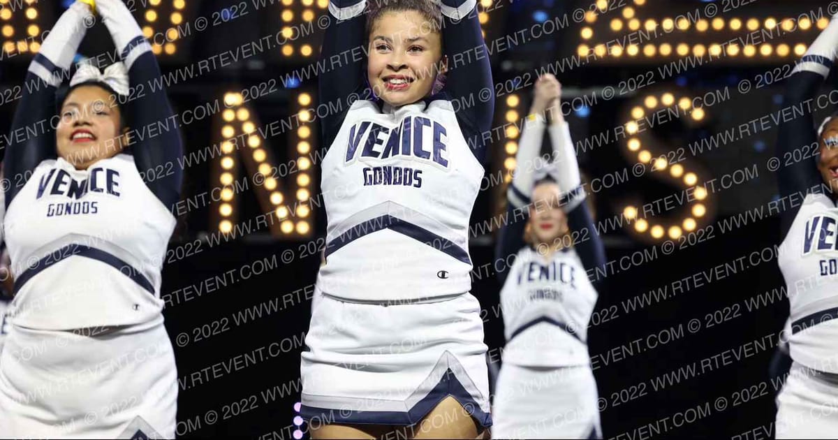 VENICE HIGH SCHOOL VARSITY CHEER · Schools Nationals