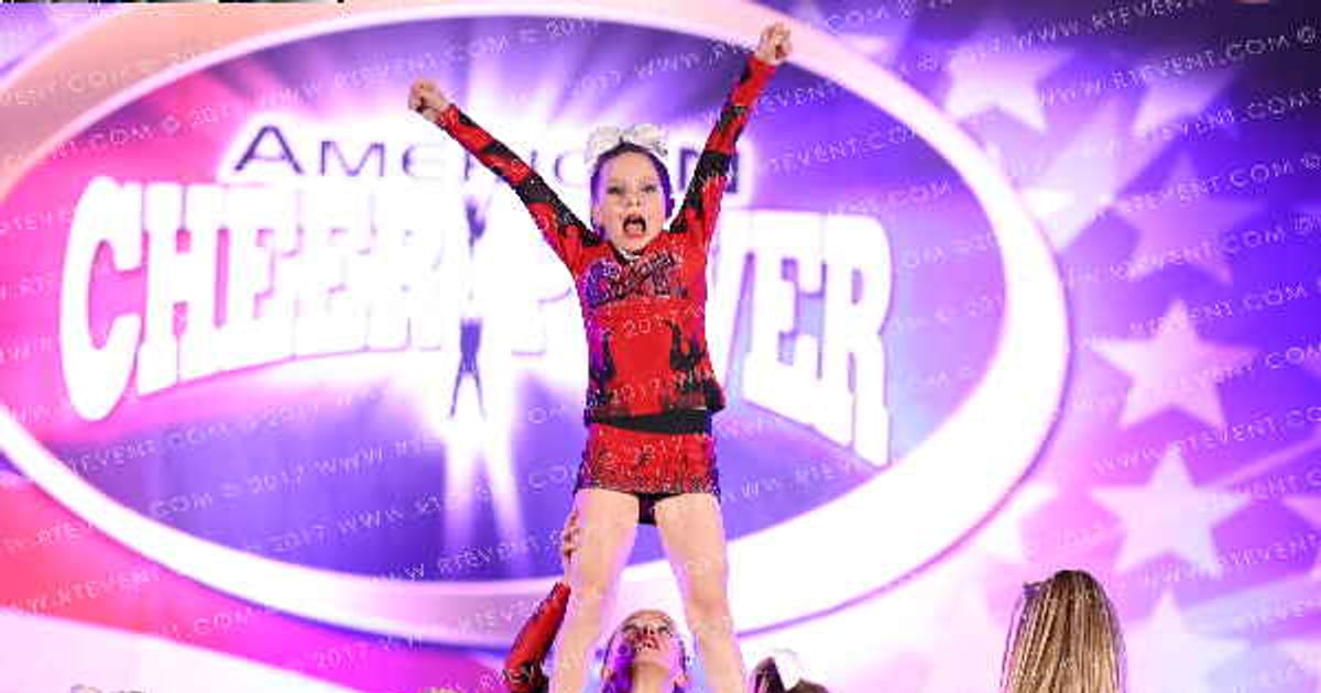 Cheer Town USA White Ignite · American Cheer Power Southern Nationals DIDII