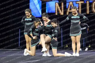EVERGREEN VALLEY TEAL Varsity Group Stunt (All Girl)