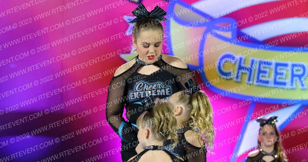 Cheer Extreme - Raleigh Glitter · The American Superstarz
