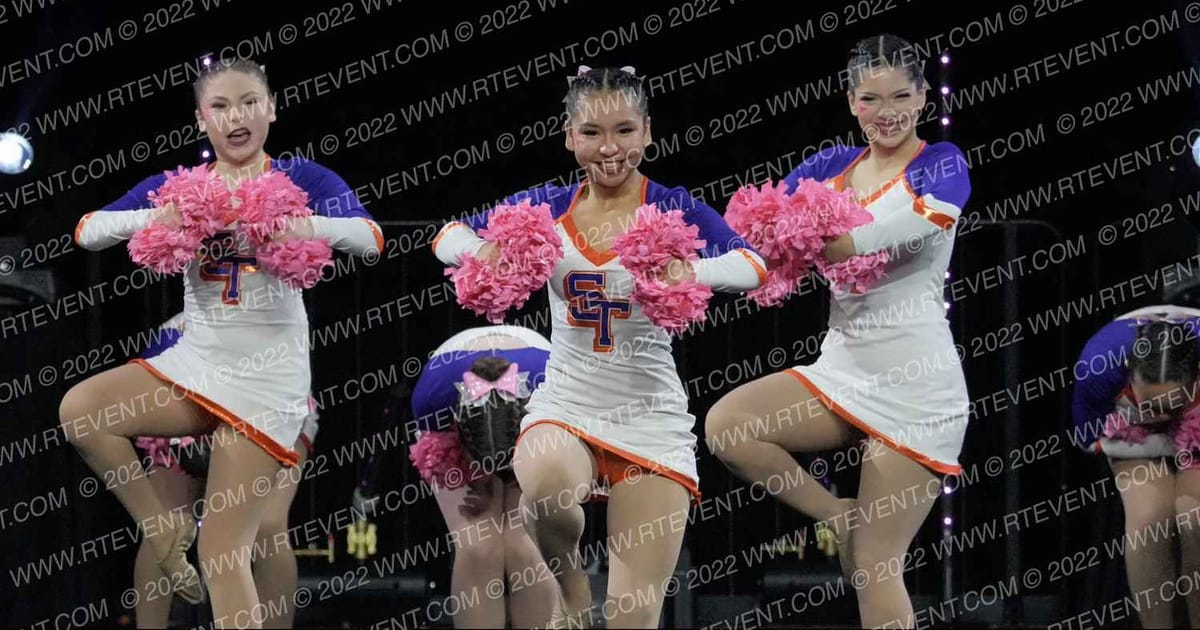 SANTA TERESA POM Varsity Dance · Schools Nationals