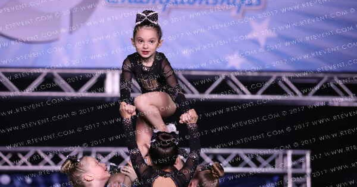UKnight Training Center Mini Queens · The All Out Nationals