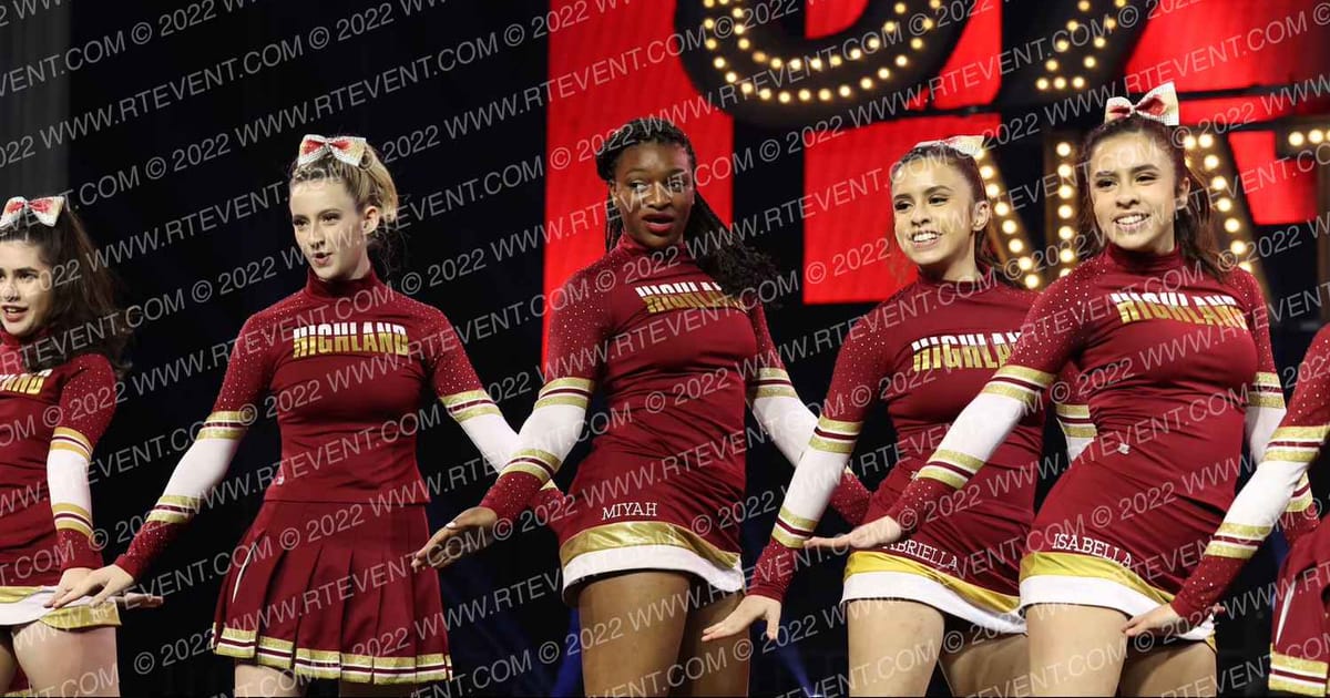 HIGHLAND HIGH SCHOOL Varsity Cheer · Schools Nationals
