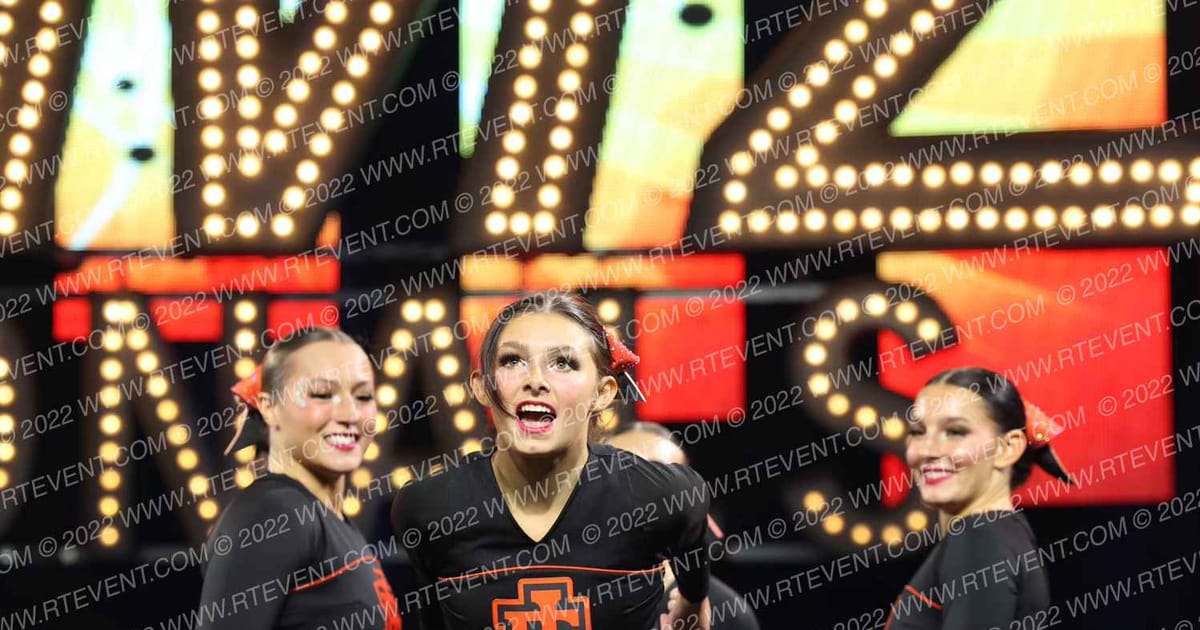 IDAHO FALLS HIGH SCHOOL BLACK Varsity Cheer · Schools Nationals
