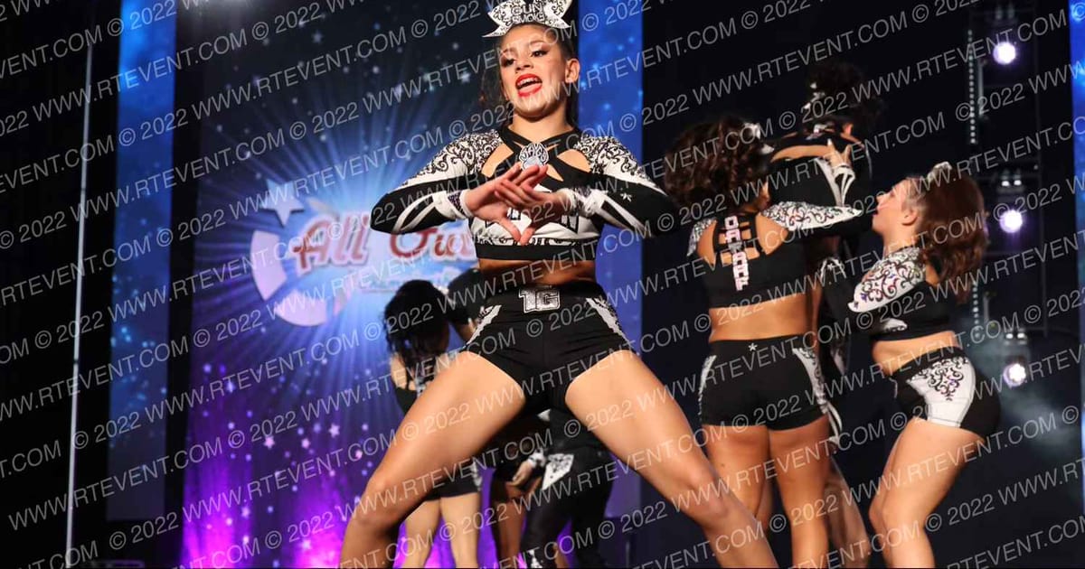 Top Gun All Stars-Miami Gun Smok3 · All out Nationals