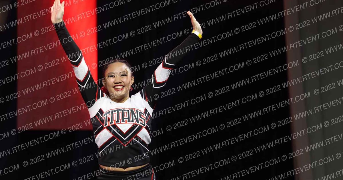 GUNN TITANS CHEER Varsity Cheer · Schools Nationals