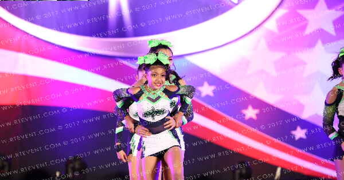 Cruces Cheer Storm Blizzard Babes · American Cheer Power Southern Nationals DIDII