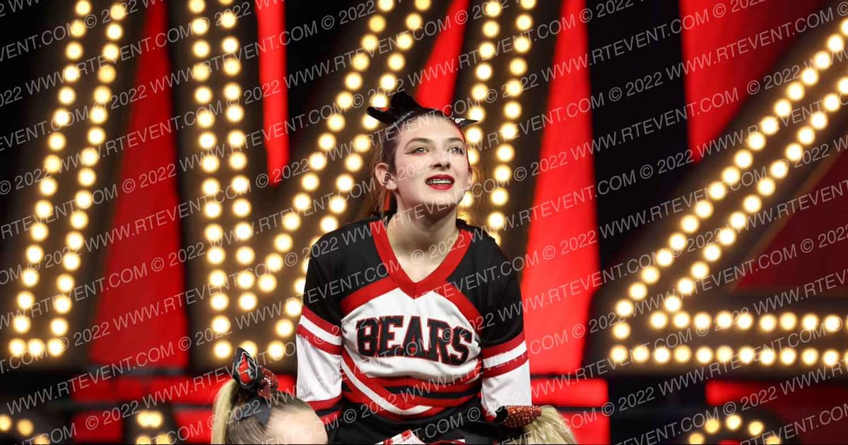 BMHS BEARS VARSITY CHEER · Schools Nationals