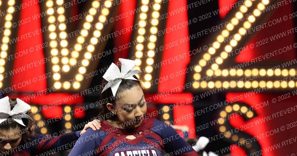 GARFIELD HIGH SCHOOL VARSITY RED Varsity Cheer · Schools Nationals