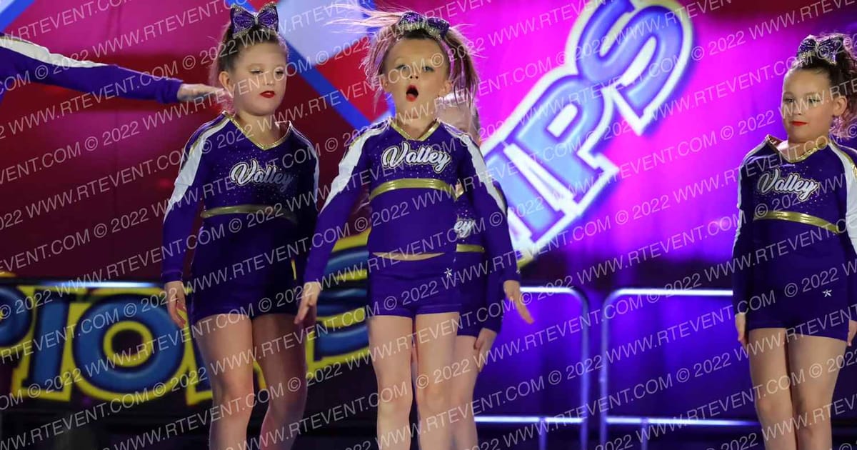 Valley Cheer All Stars Shining Stars · The American Superstarz
