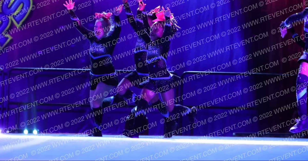 Cheer Extreme - Raleigh Mini Mingos · The American Superstarz