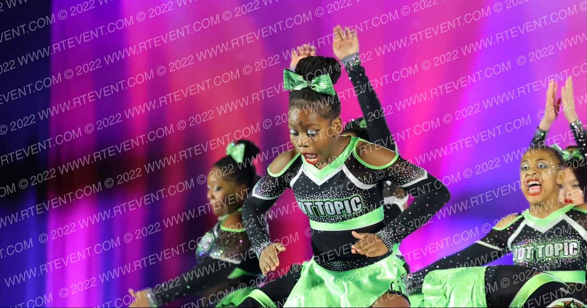 Hot Topic All Stars Sweet Bombshells · The American Superstarz