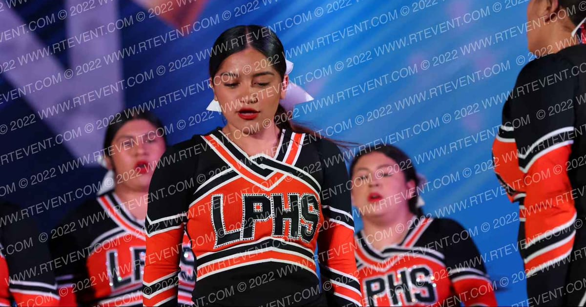 La Puente High School La Puente HS Varsity Cheer · Hollywood Crown