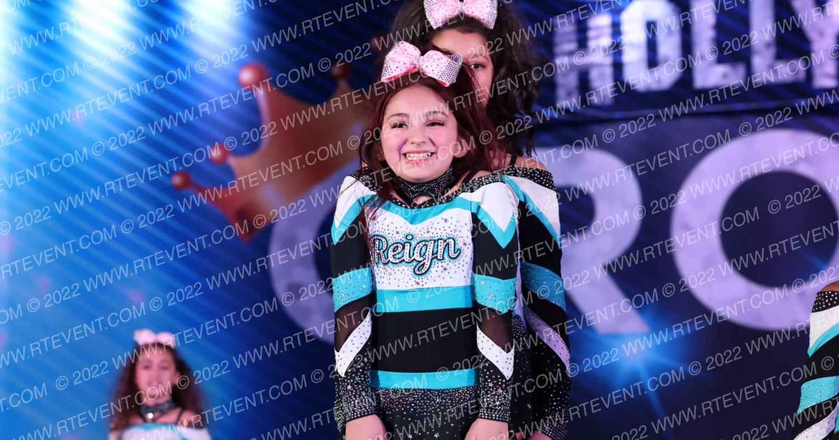Reign Elite Cheer Lux · Hollywood Crown