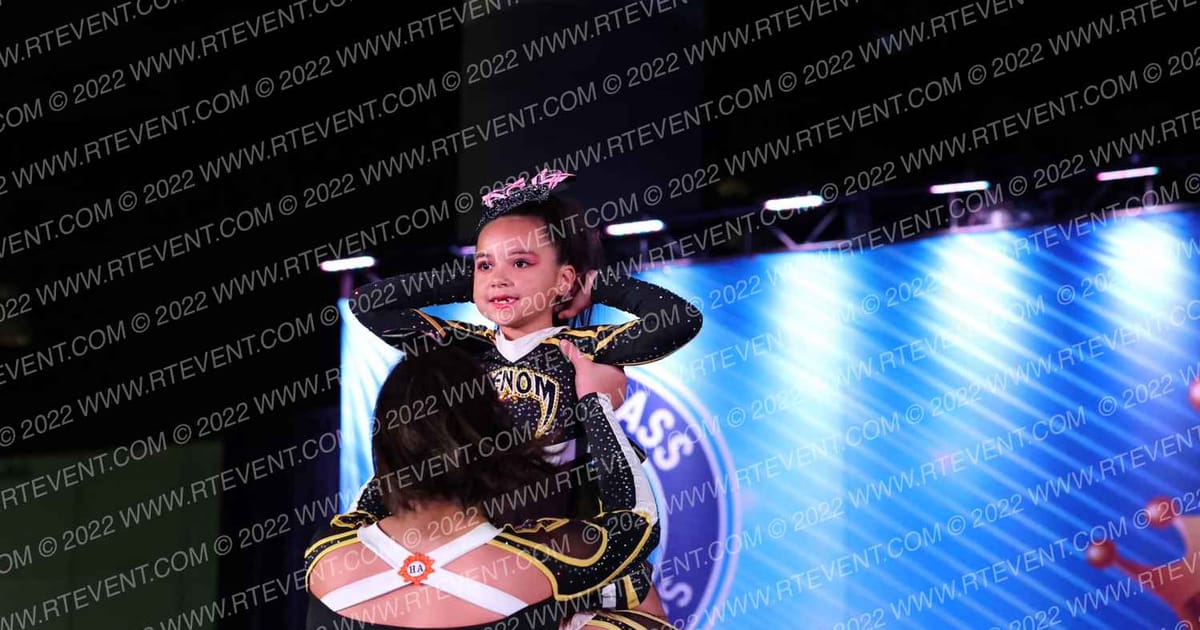 Heat Athletics Venom 2 · Hollywood Crown
