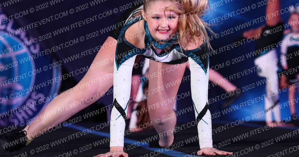 Believe Athletics Silver Sparkle · Hollywood Crown