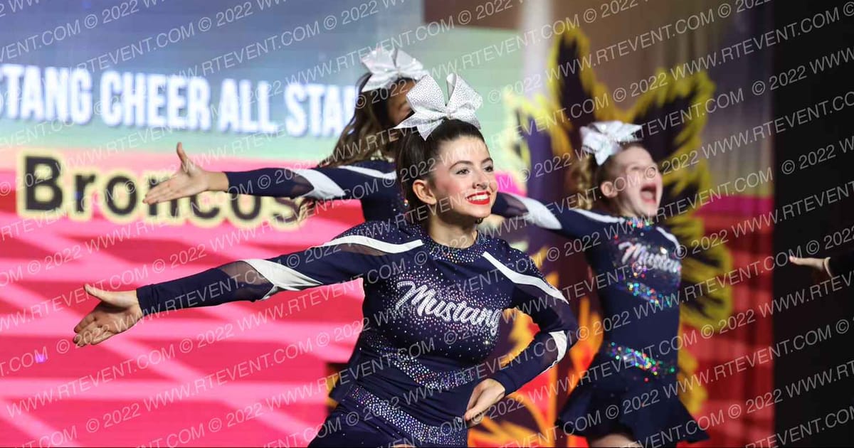Mustang Cheer All Stars Broncos · Grand Nationals
