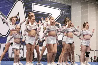MOUNTAIN EXTREME CHEER WHITE DIAMONDS