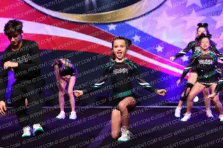 Show Gunn Cheer Force