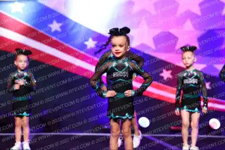 Show Gunn Cheer Flash