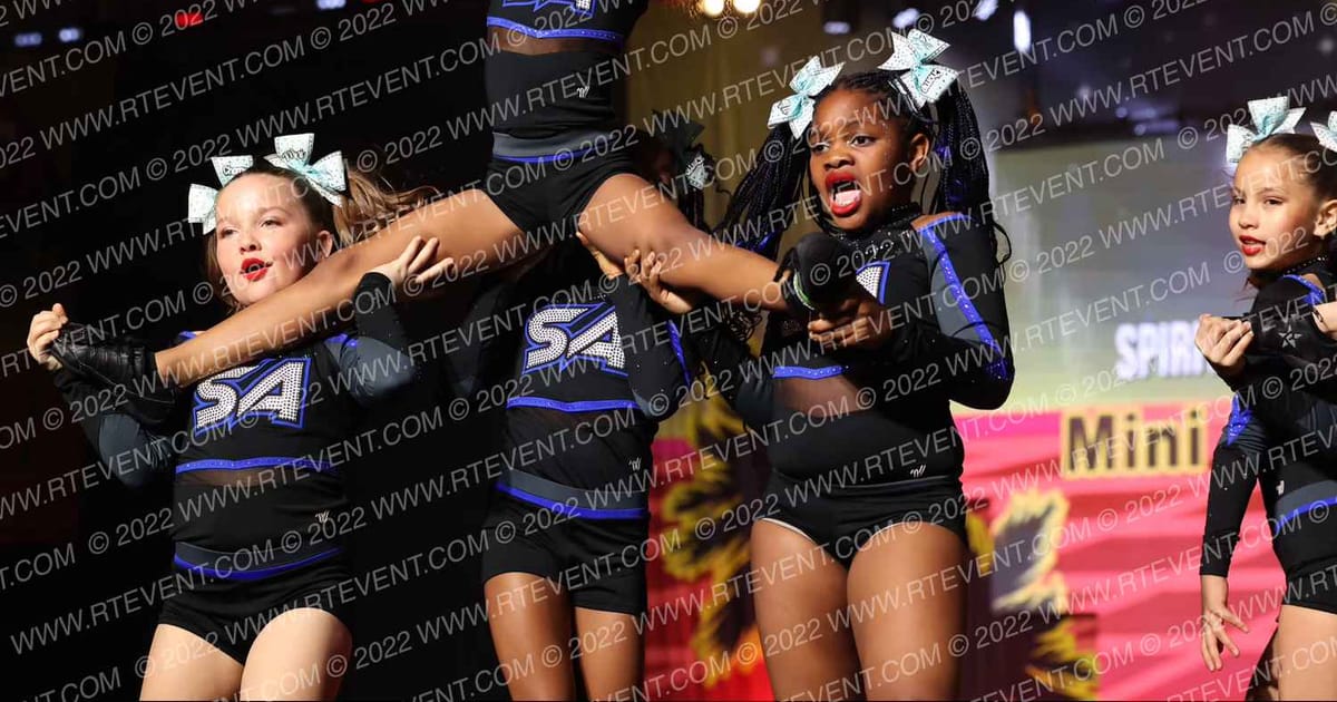 Spirit Athletics Mini Chomp · Grand Nationals