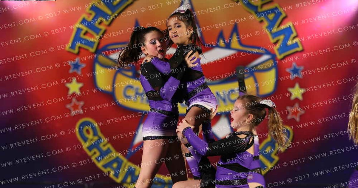Rockstar Cheer Lake Norman Foo Fighters · The American Superstarz Raleigh Nationals DIDII