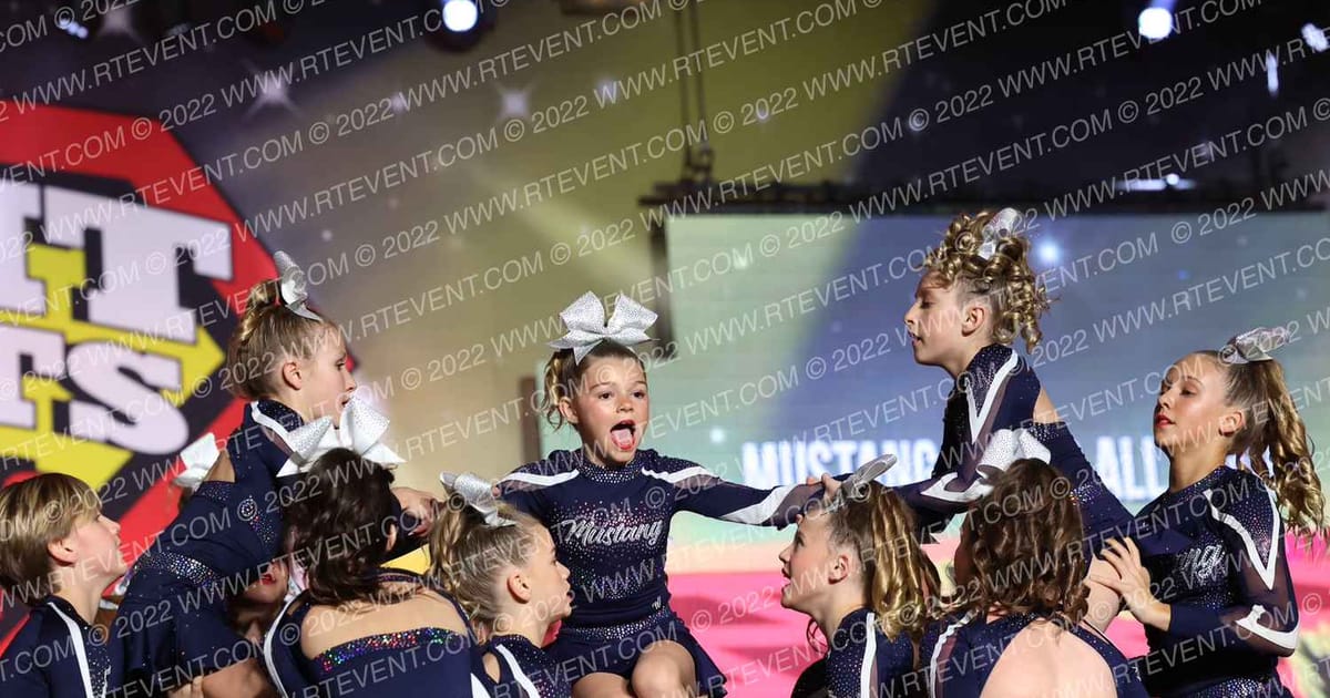 Mustang Cheer All Stars Mavericks · Grand Nationals