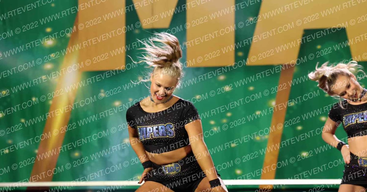 East Mississippi Cheerleading Vipers · Mardi Gras Biloxi Showdown