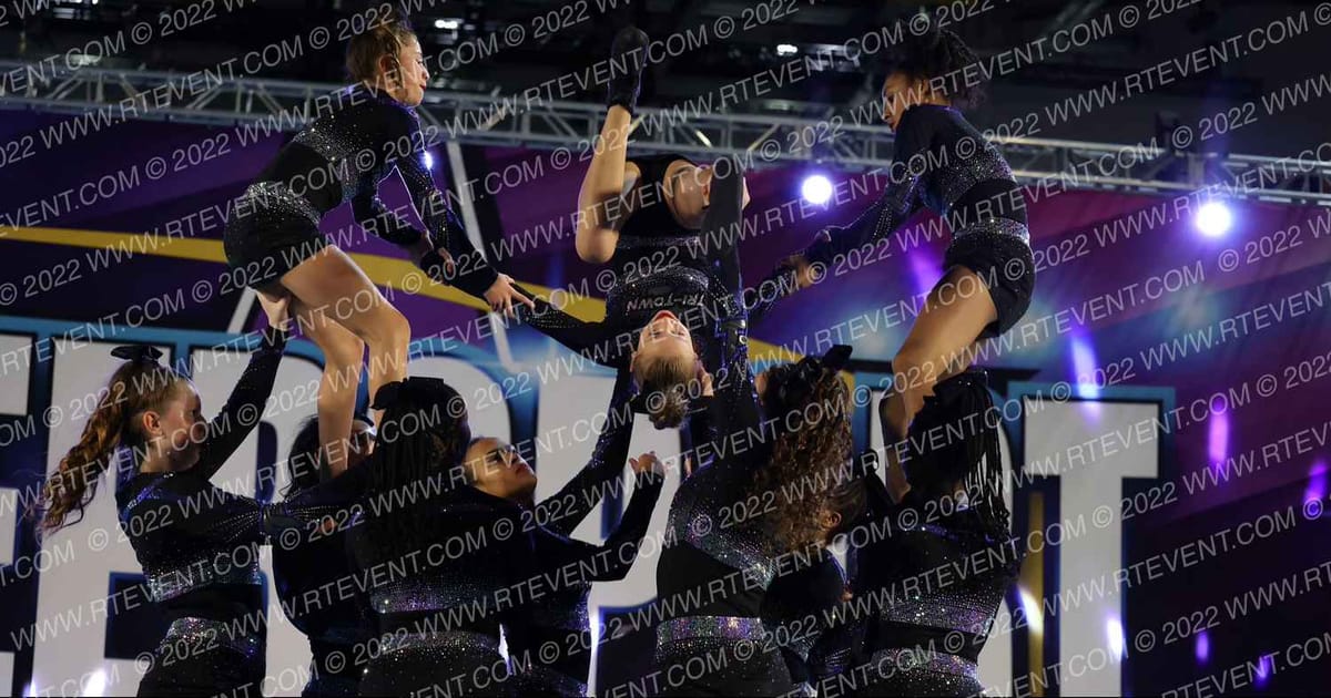 Tri-Town Competitive Cheerleading Lady Lightning · CHEERSPORT Baltimore Classic